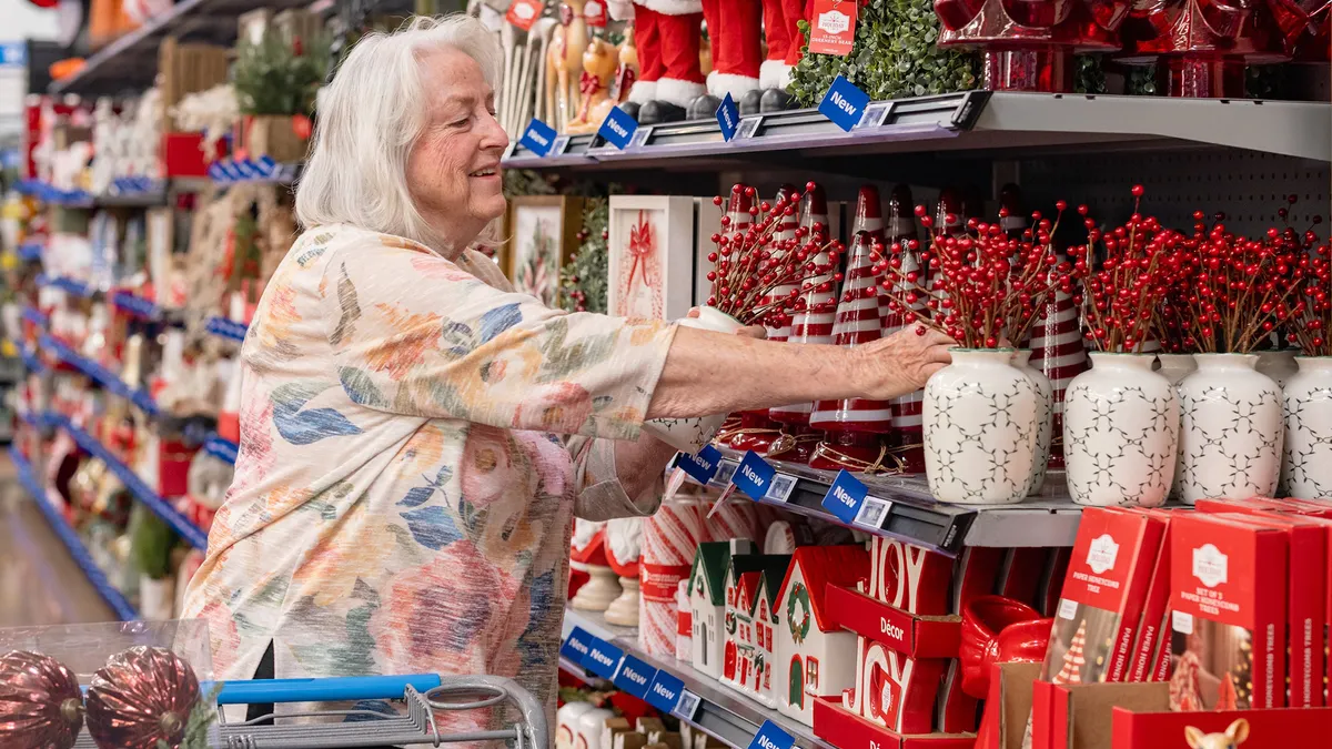 Walmart debuts longer Black Friday, Cyber Monday sales events