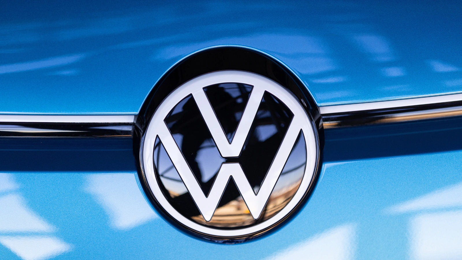 Volkswagen considers using Chinese software for Europe: Report