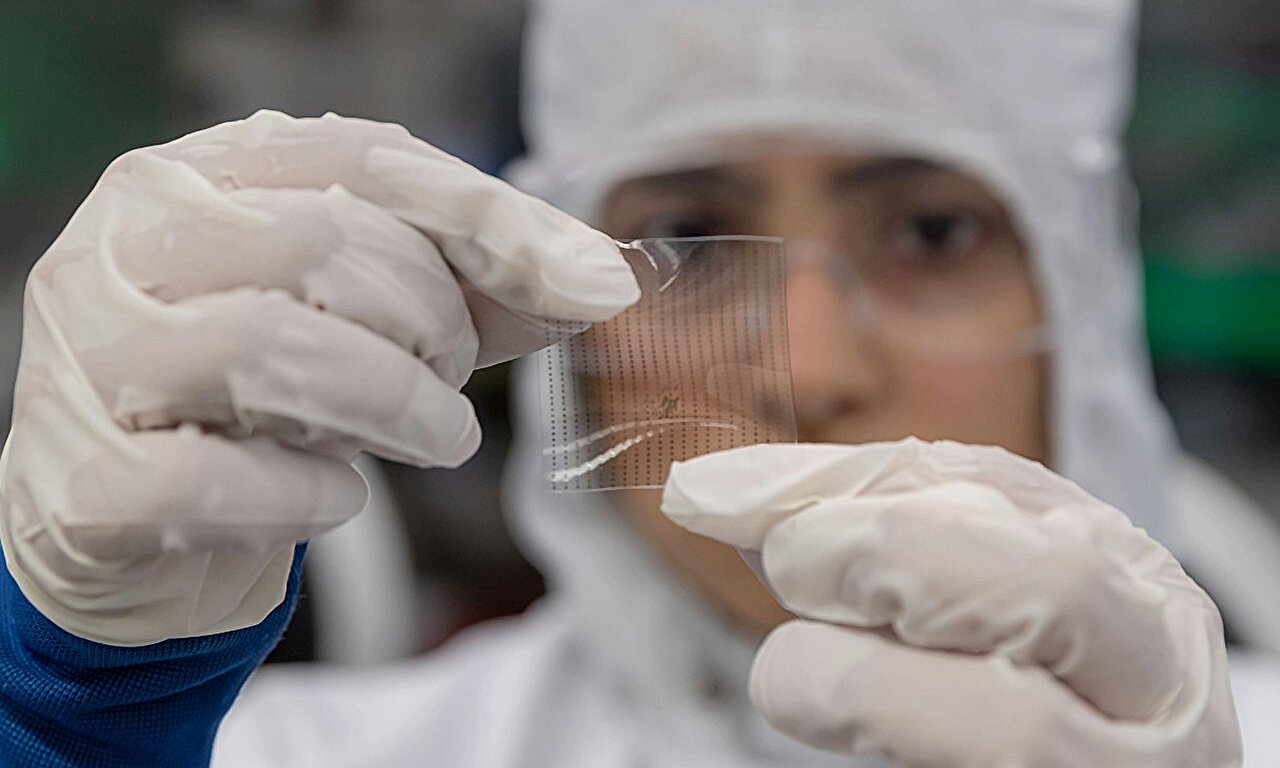 Printed electronics turn mattress protectors into fall-risk monitors
