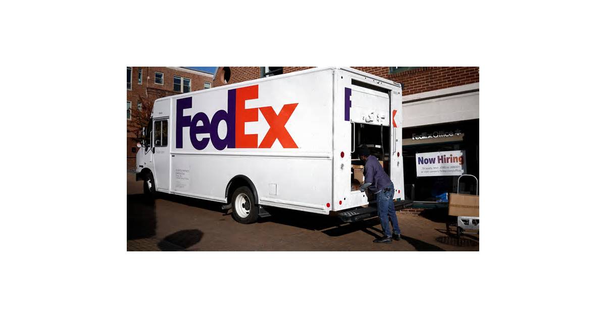 US retailers face record holiday delivery prices from surcharges tied to costlier diesel