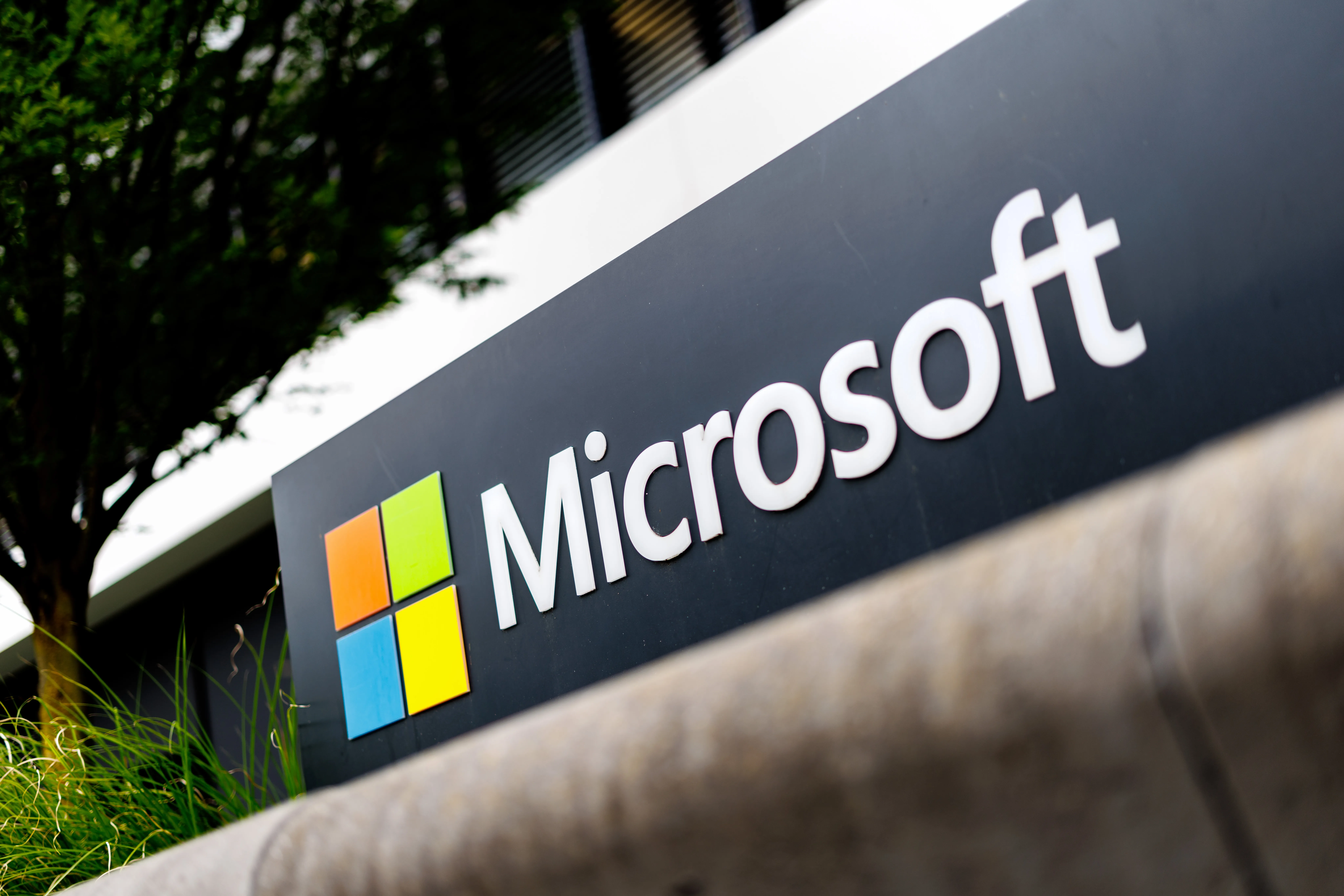 Microsoft’s Massive Employee Buyout Shows How AI Is Reshaping the Economy