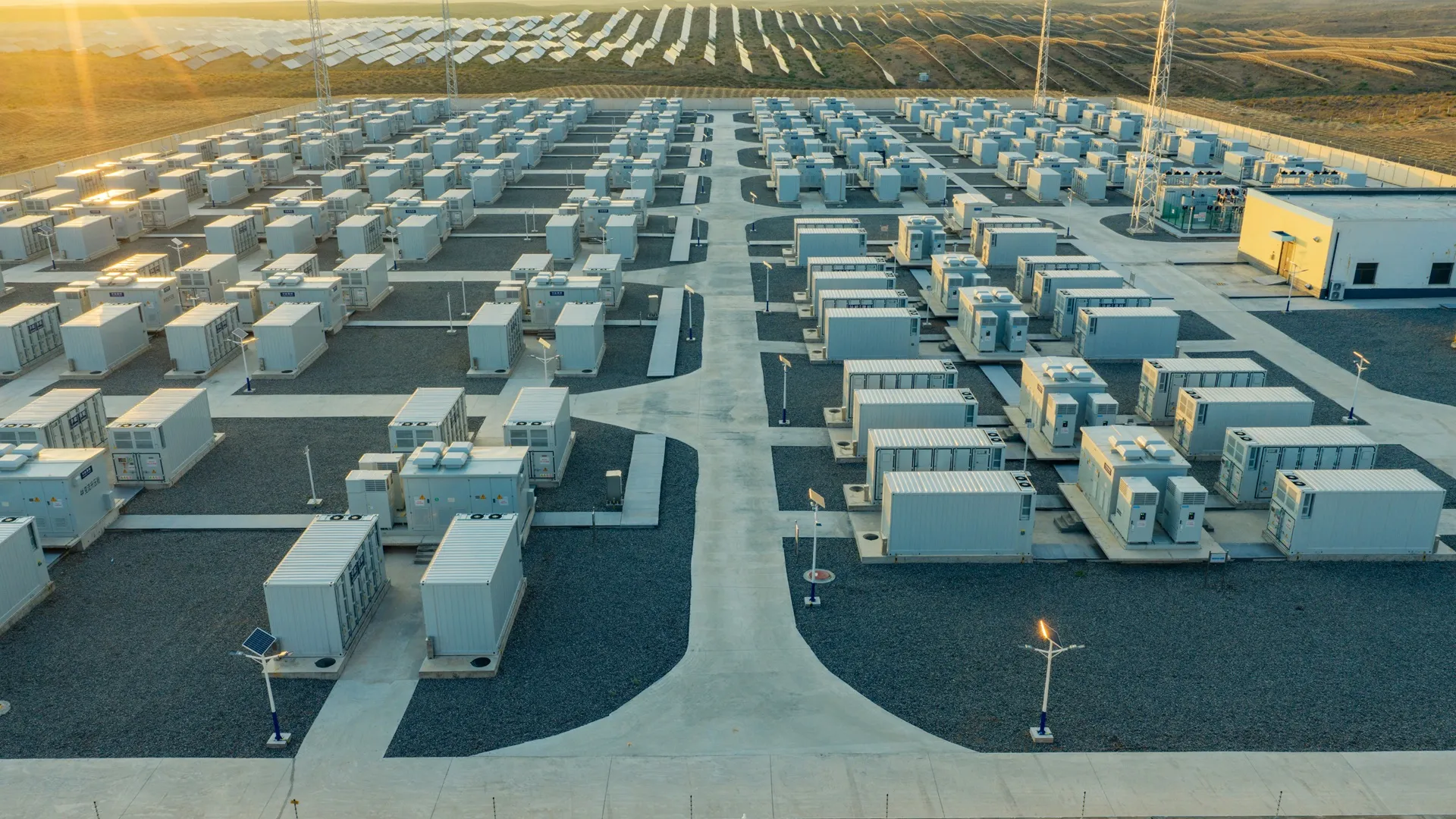 New nickel-cobalt-aluminum batteries promise 1 GWh of storage for US power grid