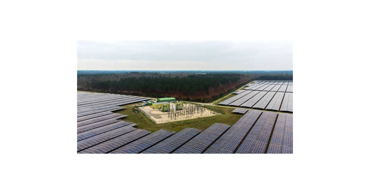 Le Pen’s Rise Spurs Rush for French Renewable Contracts
