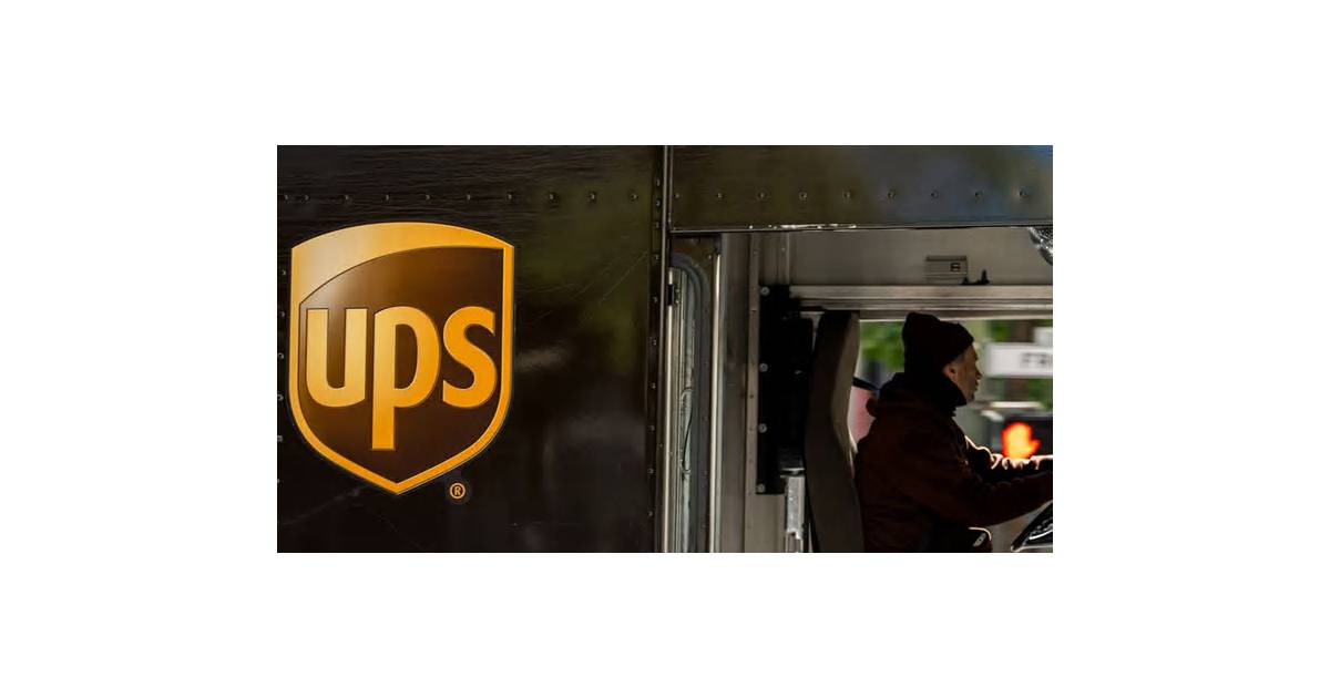 UPS Raises Sales Outlook in Sign of Strength for Holiday Season