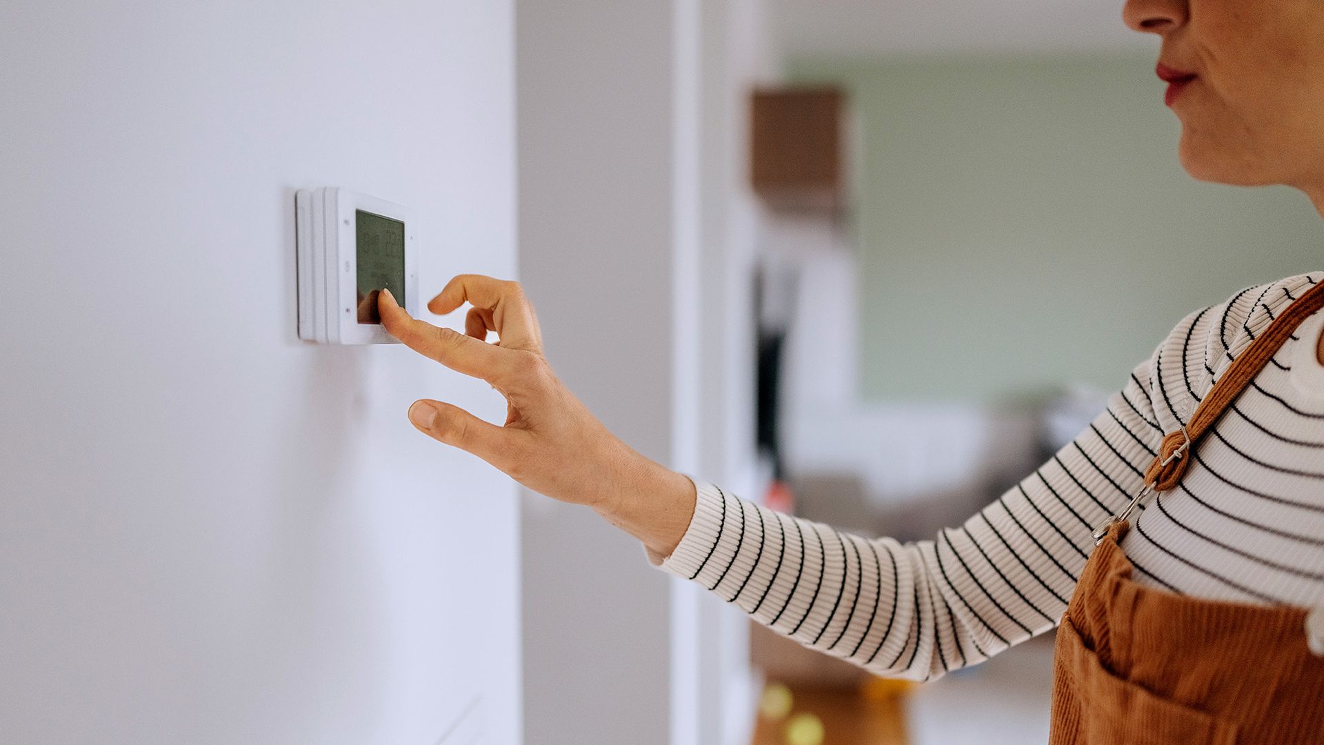 The best temperature to set your thermostat this fall — according to an HVAC expert