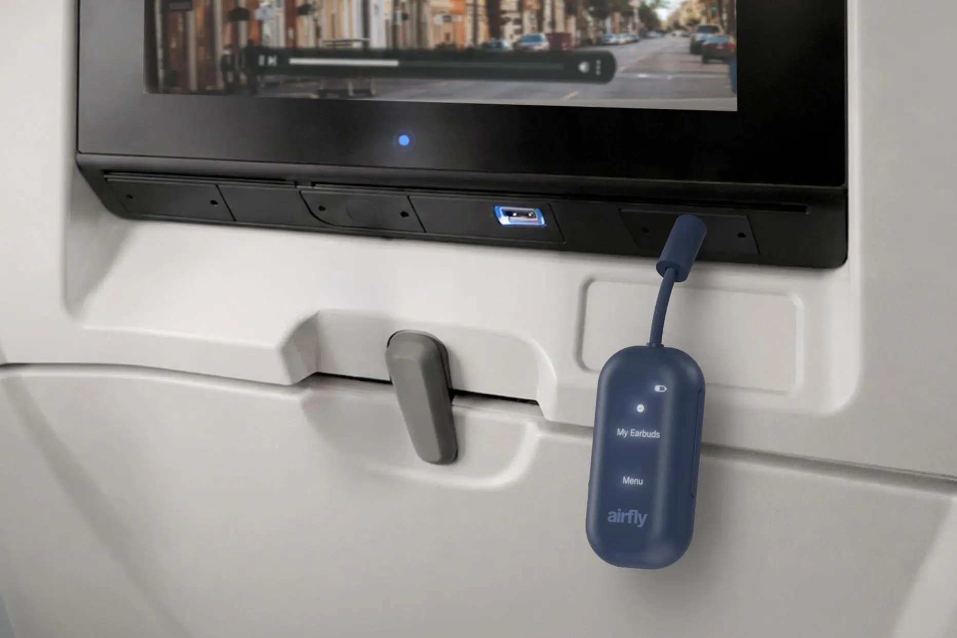 AirFly’s wireless headphone dongle adds a screen to guide you through the pairing process