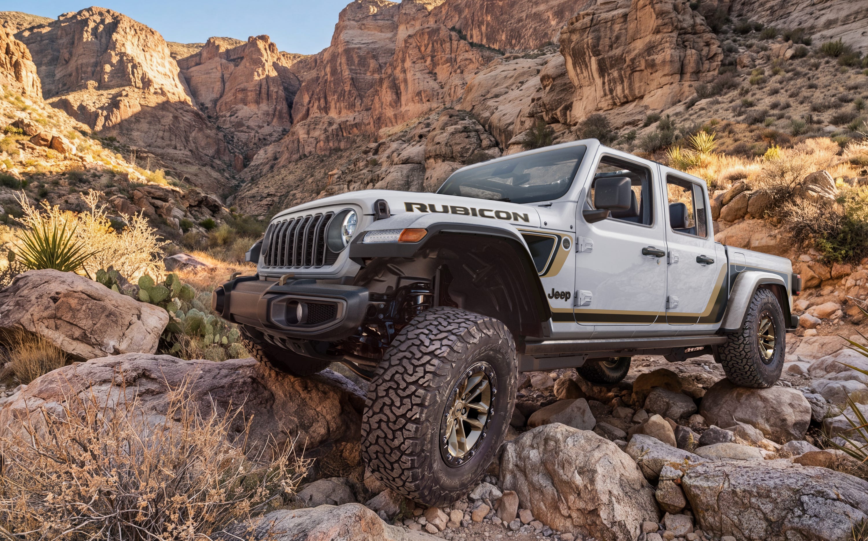 2027 Jeep Gladiator Loses Base Model, Adds 35-Inch Tire Option