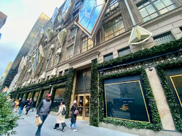 These 3 department stores need a good holiday