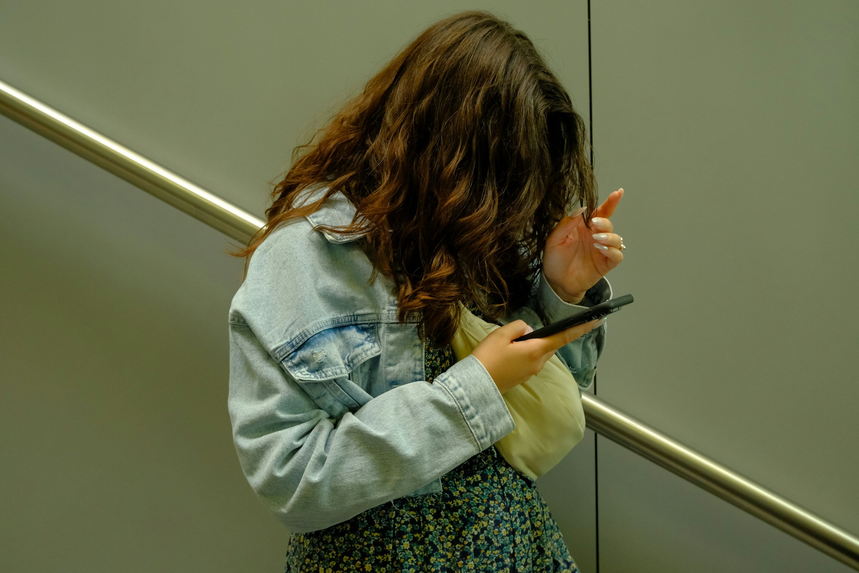 Comparisons on social media linked to mental health problems
