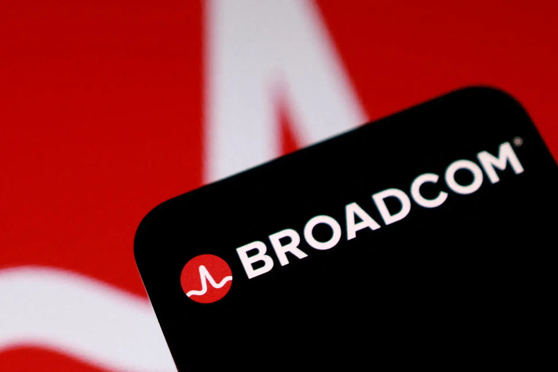 Wall Street drifts as Broadcom and other AI-related stocks help support the market