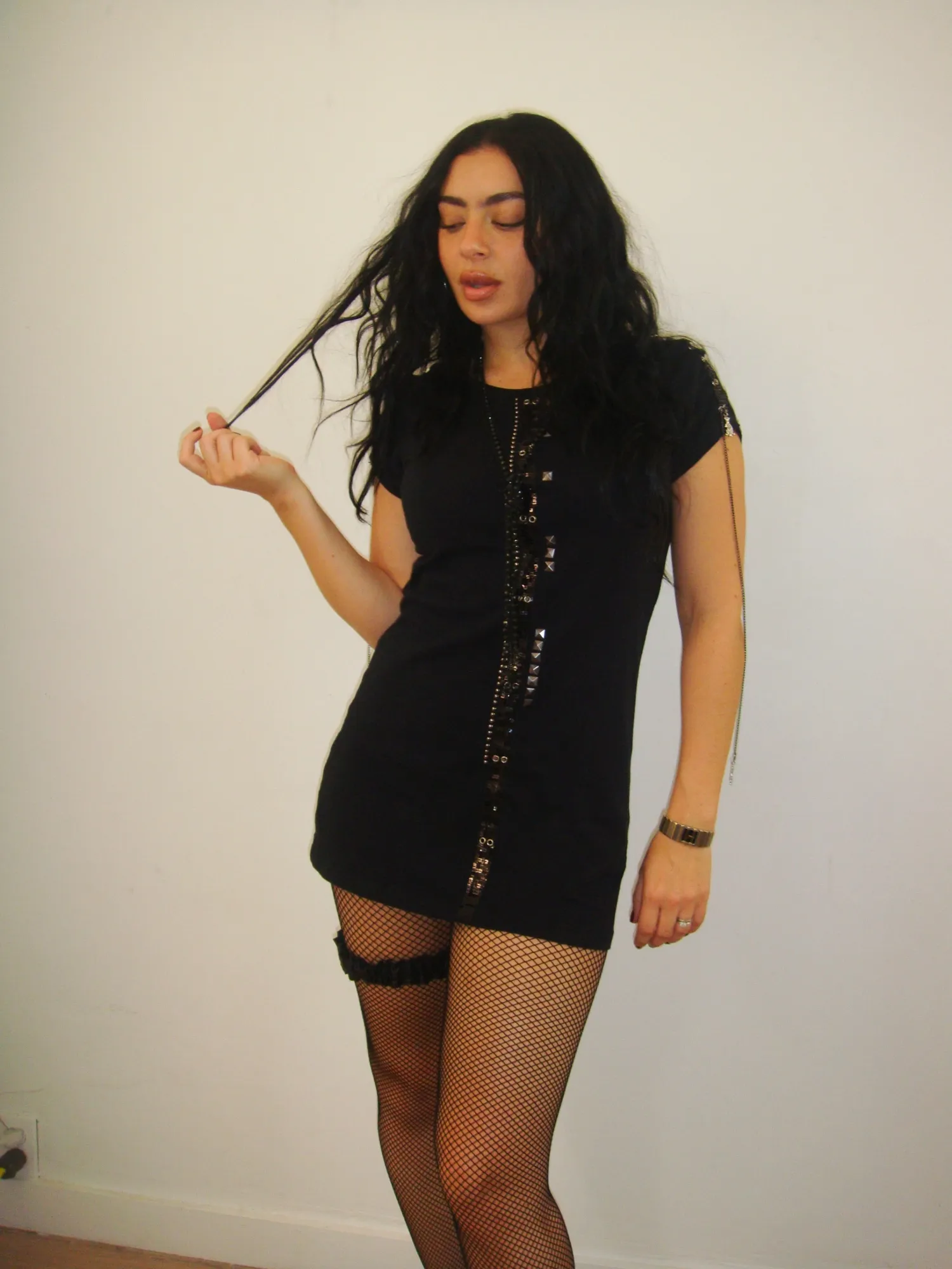 Vinted Partners With Charli XCX for ‘Music, Fashion, Film’ Tour