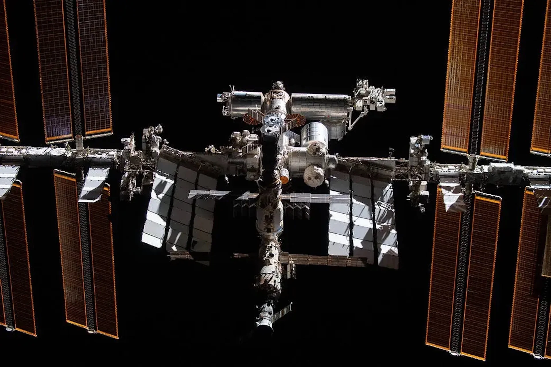 After Years of Air Leaks, Russia Is Reportedly Closing Off Part of the ISS for Good