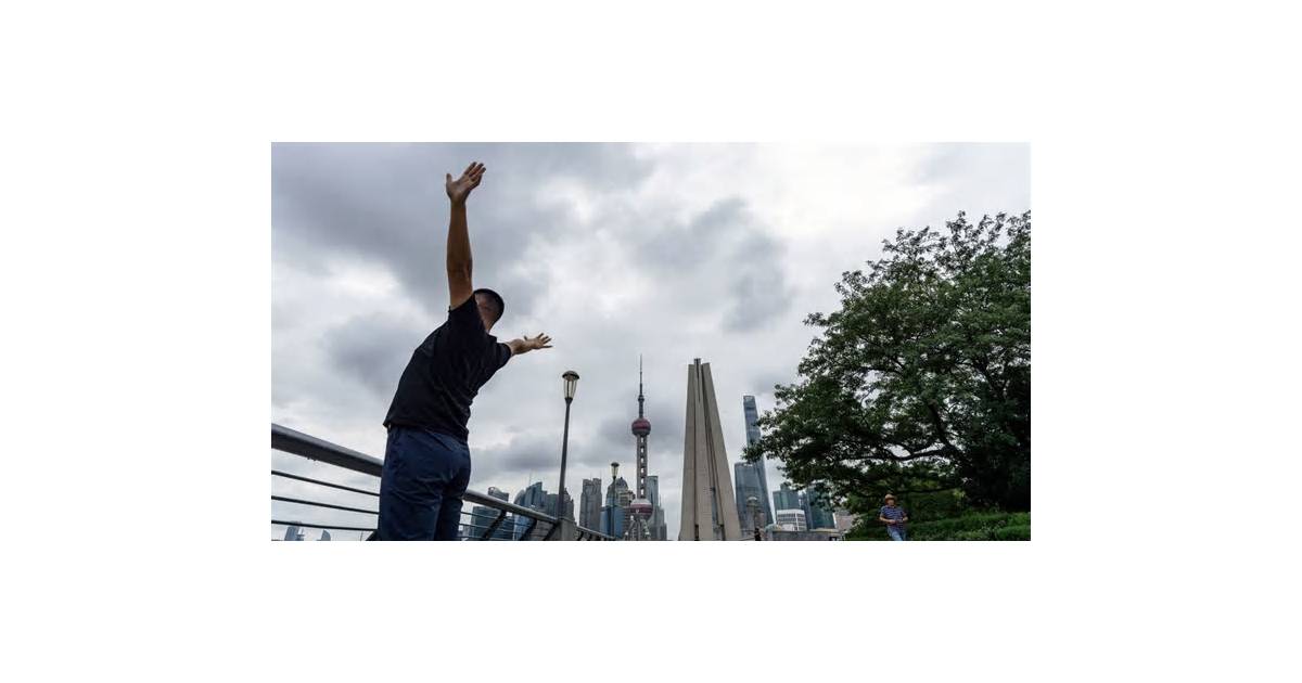 Chinese Government to Speed Bond Sales to Stimulate Growth