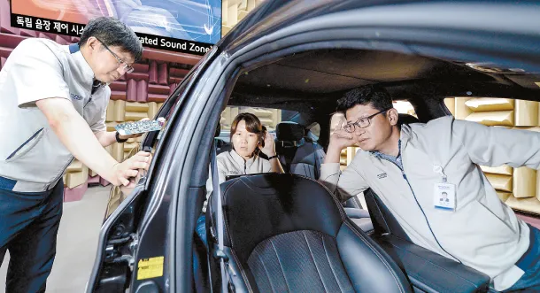 Hyundai Deploys 11 Electric Buses for Bali Public Transit Fleet