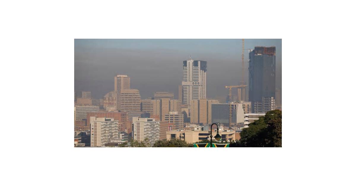 IMF Lauds South Africa’s Fiscal Gains, Sees Growth as Next Test