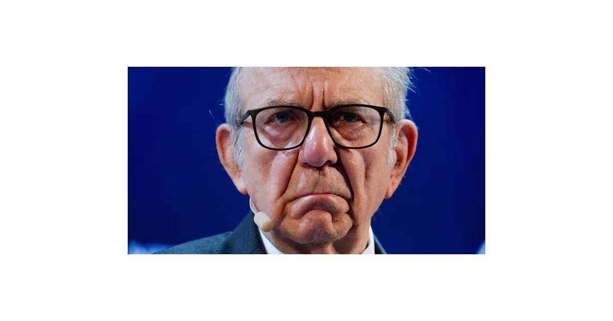 UniCredit’s Padoan to Step Down as Chairman at End of Mandate