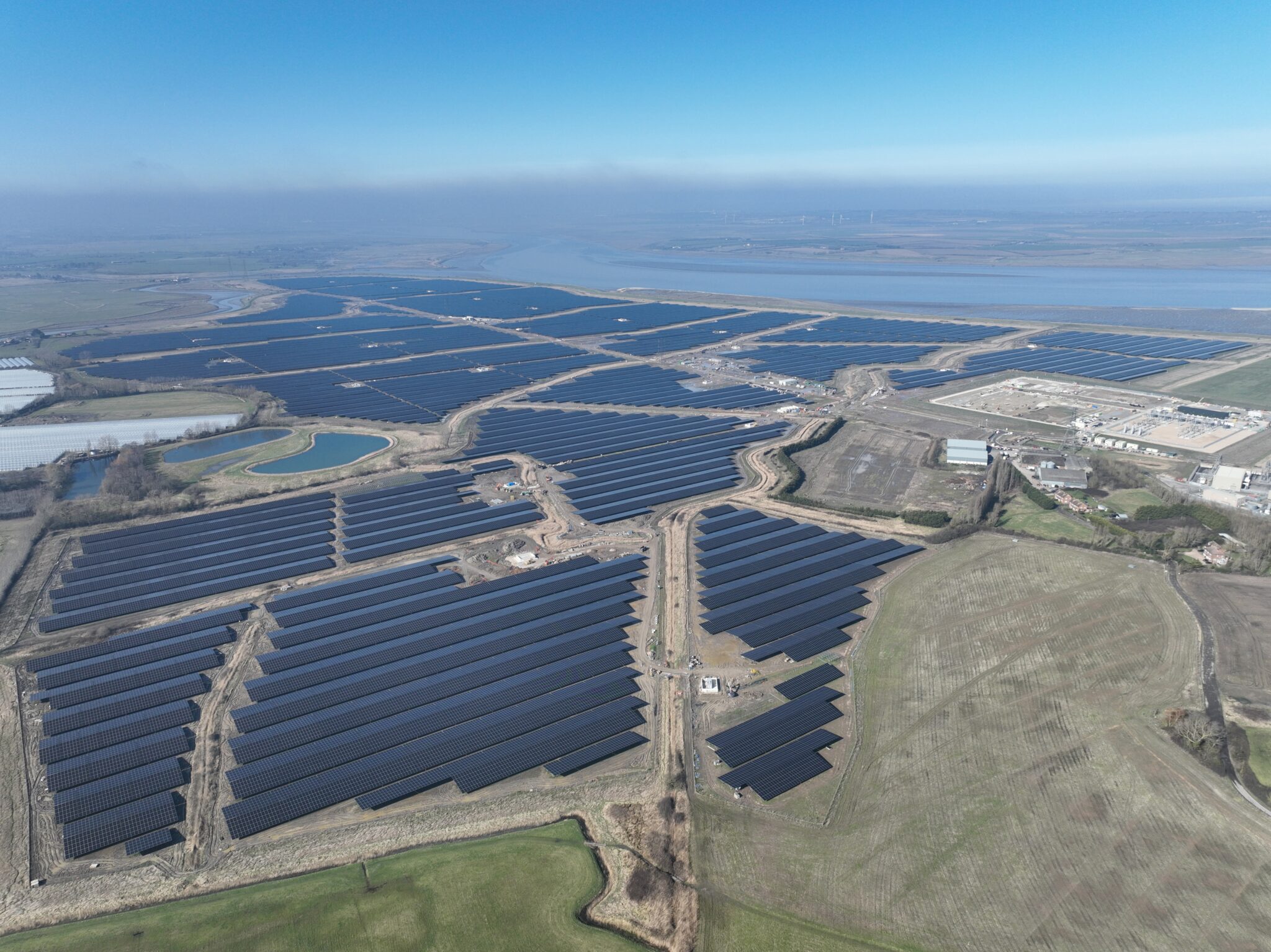 UK government approves nearly 2 GW of co-located solar in October
