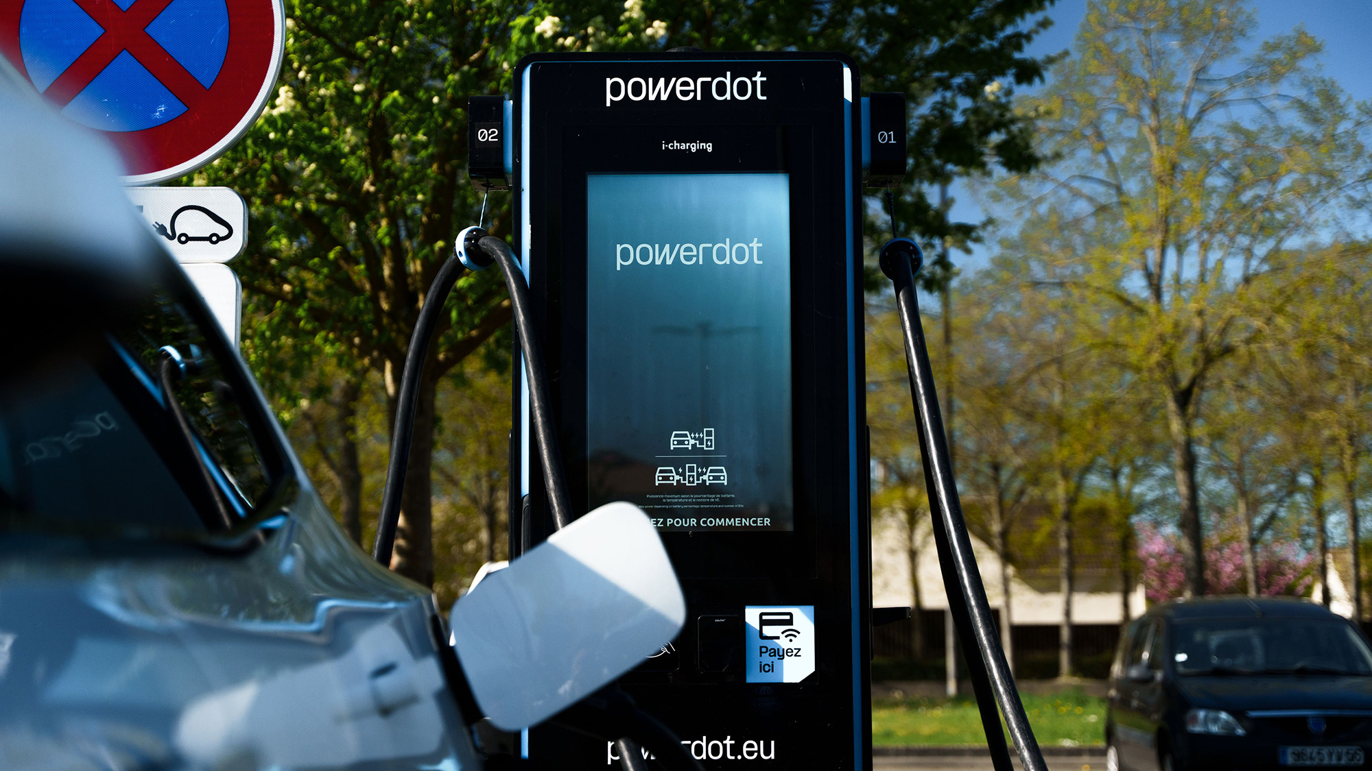 Powerdot and Hubject bring Plug & Charge to 7,000 charge points in Europe