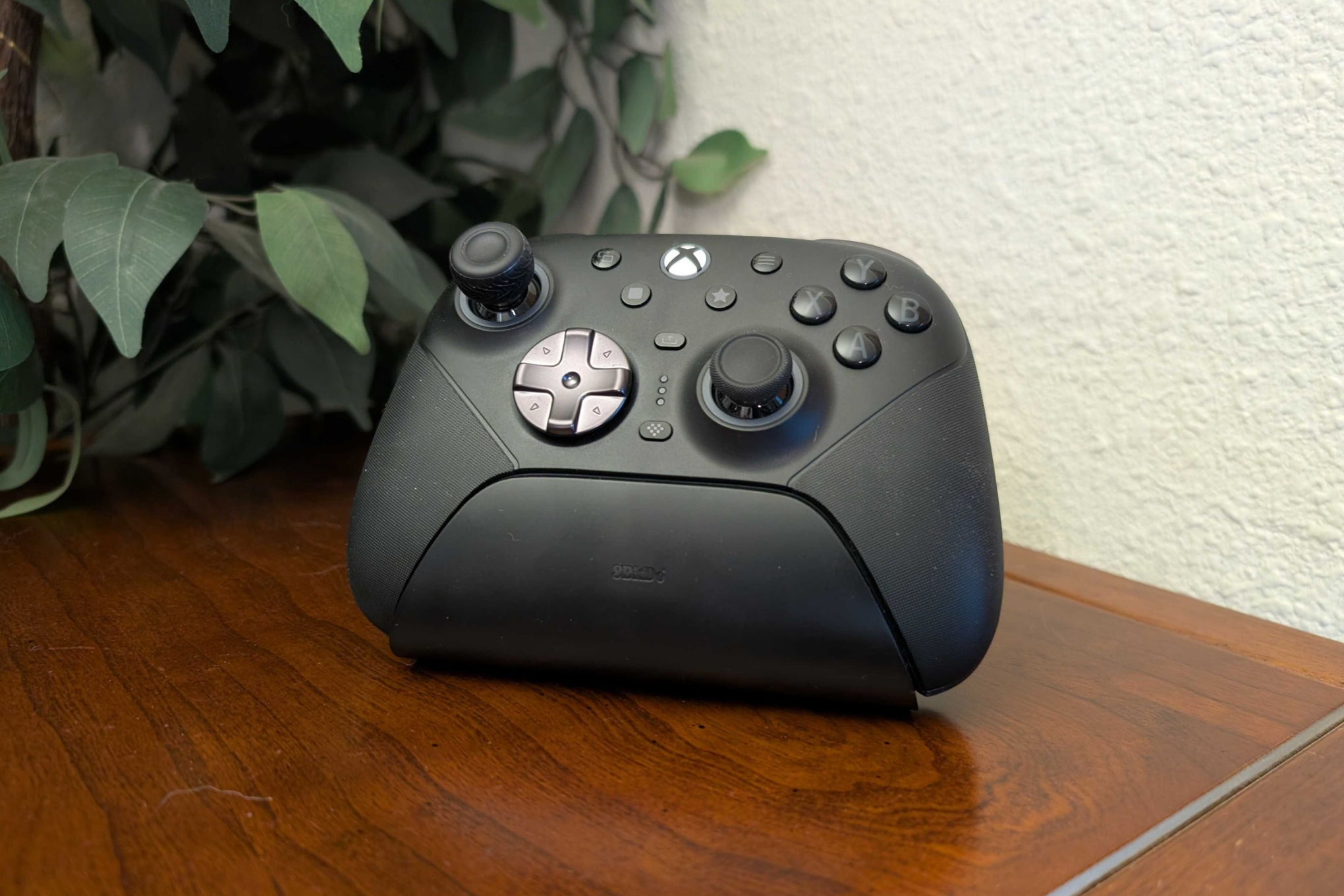 8BitDo’s new Xbox Elite-style controller sets a high bar for customization