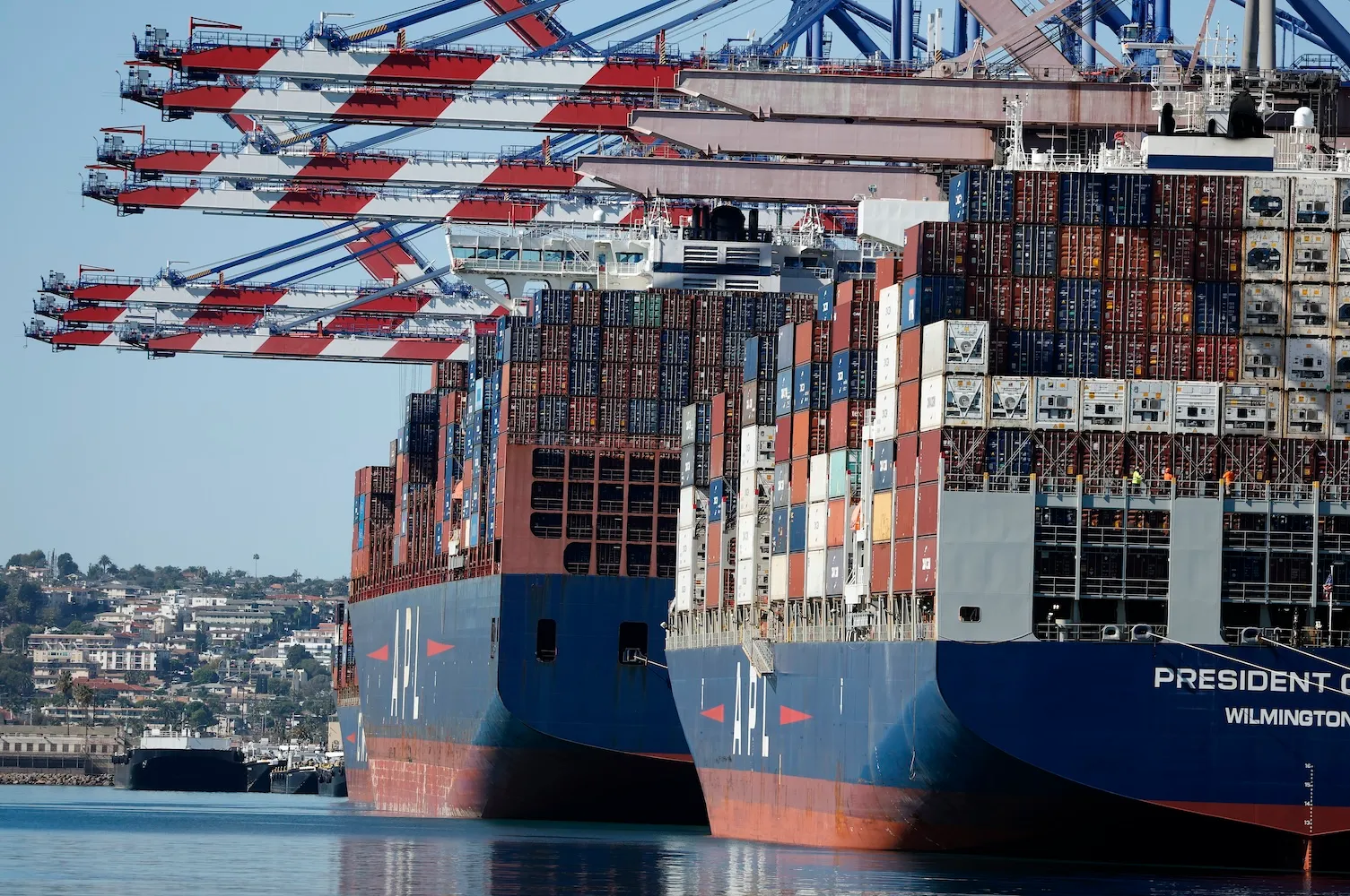 Strike Authorization Threatens LA-Long Beach Port Gates as Rail Dwell Climbs