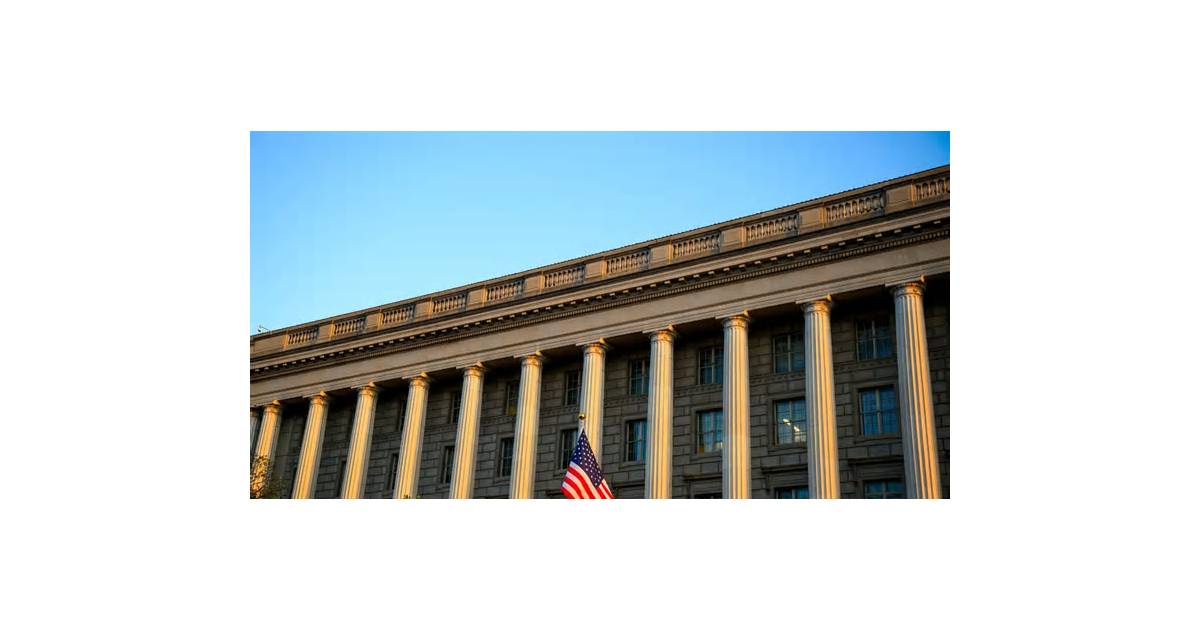 DOJ Faults Judge Who Bashed Trump’s IRS Lawsuit, Settlement