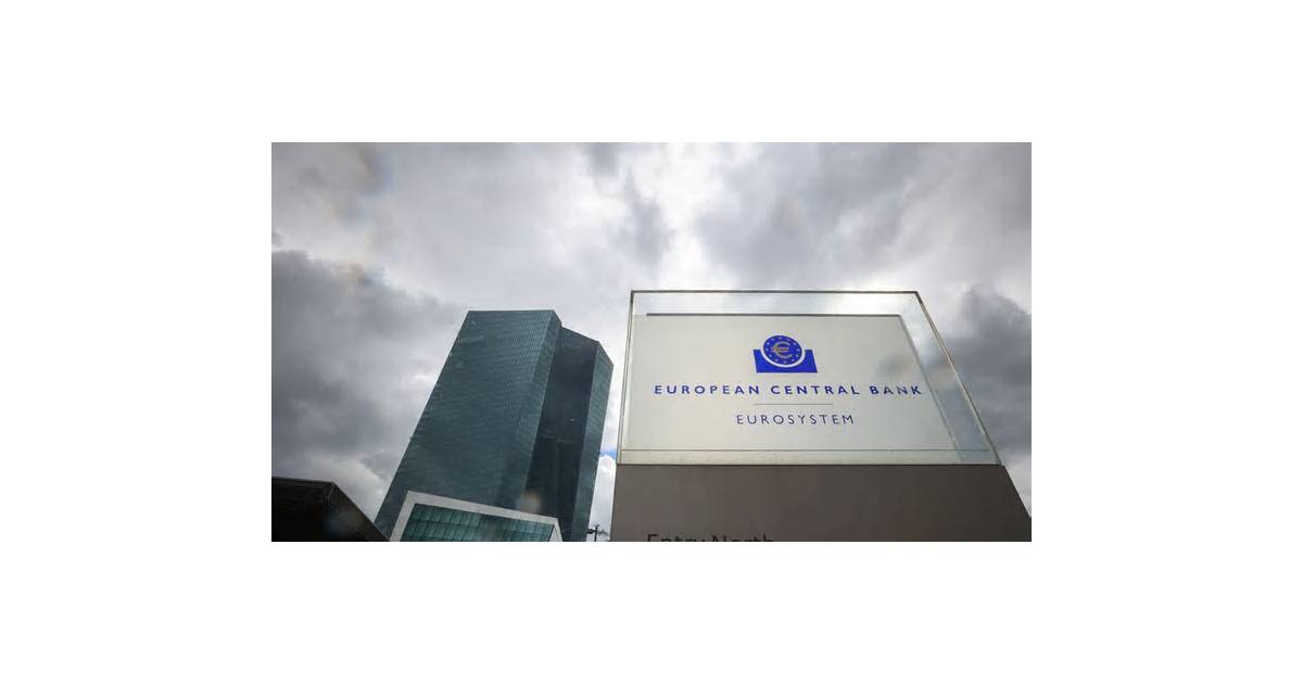 ECB Set to Hold Rates to Assess France and Energy Risks