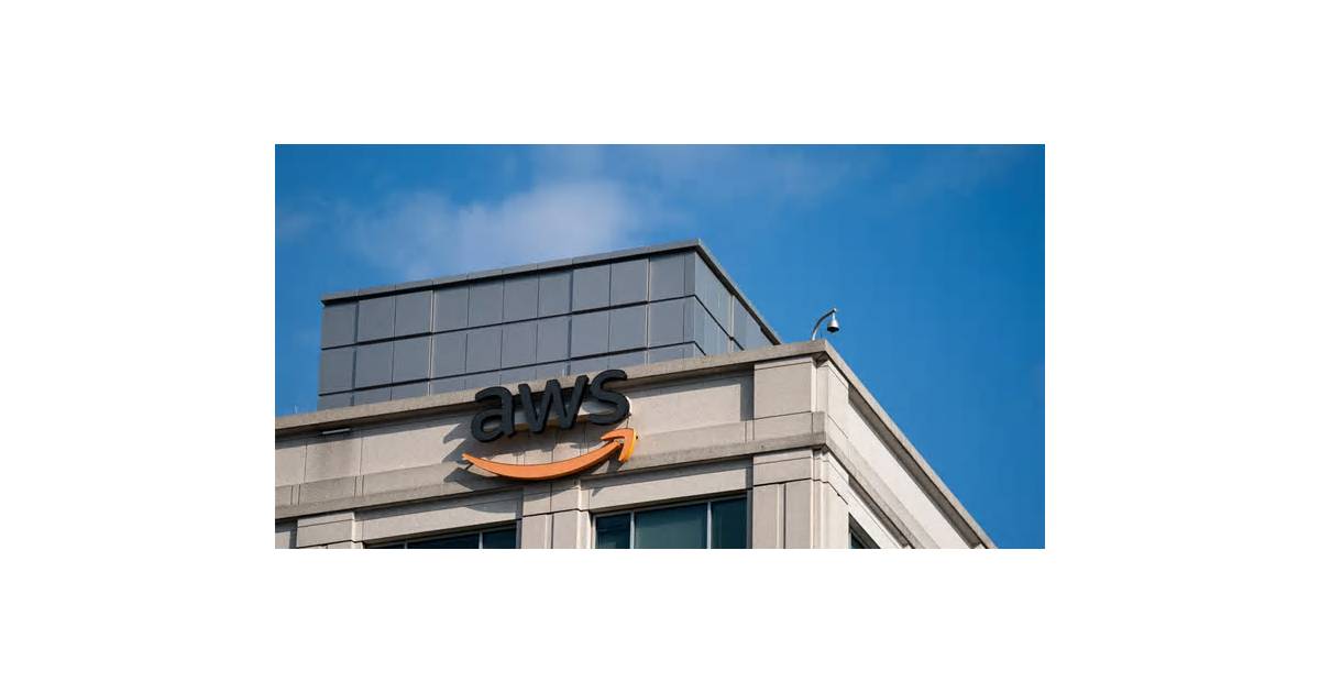 Amazon’s Ailing Stock Needs Booming Cloud Growth to Revive Rally
