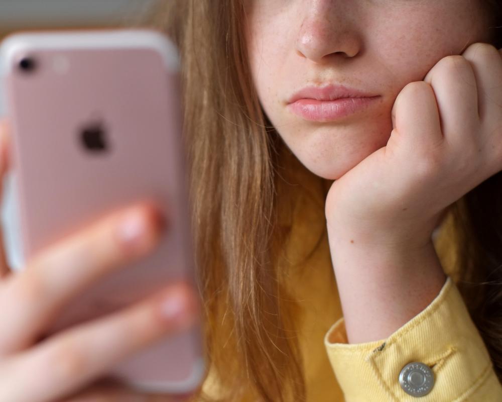 UK social media ban may lock out more than 100,000 teenagers without ID