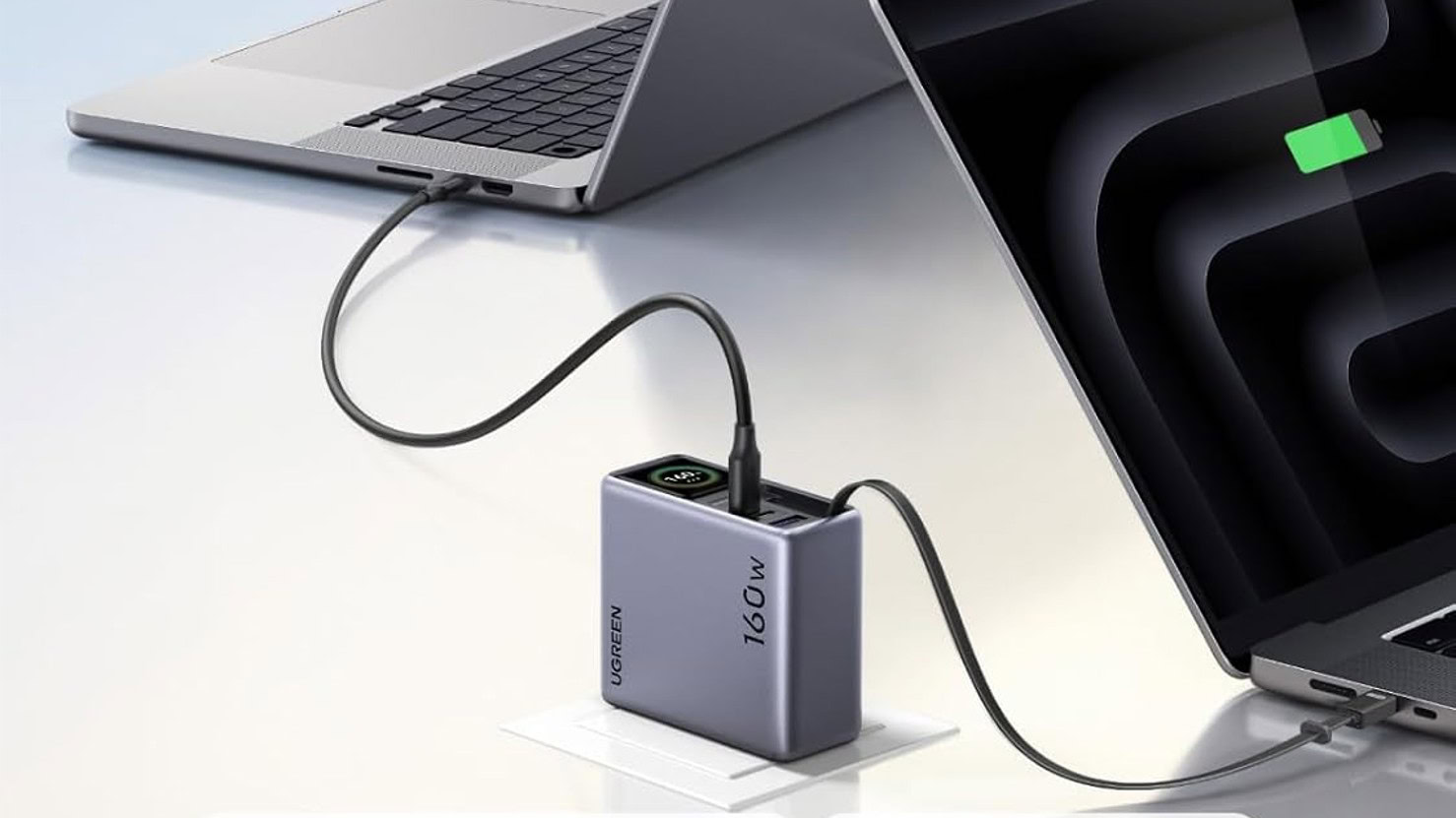 This 4-port UGREEN 160W GaN charger is back to its lowest price