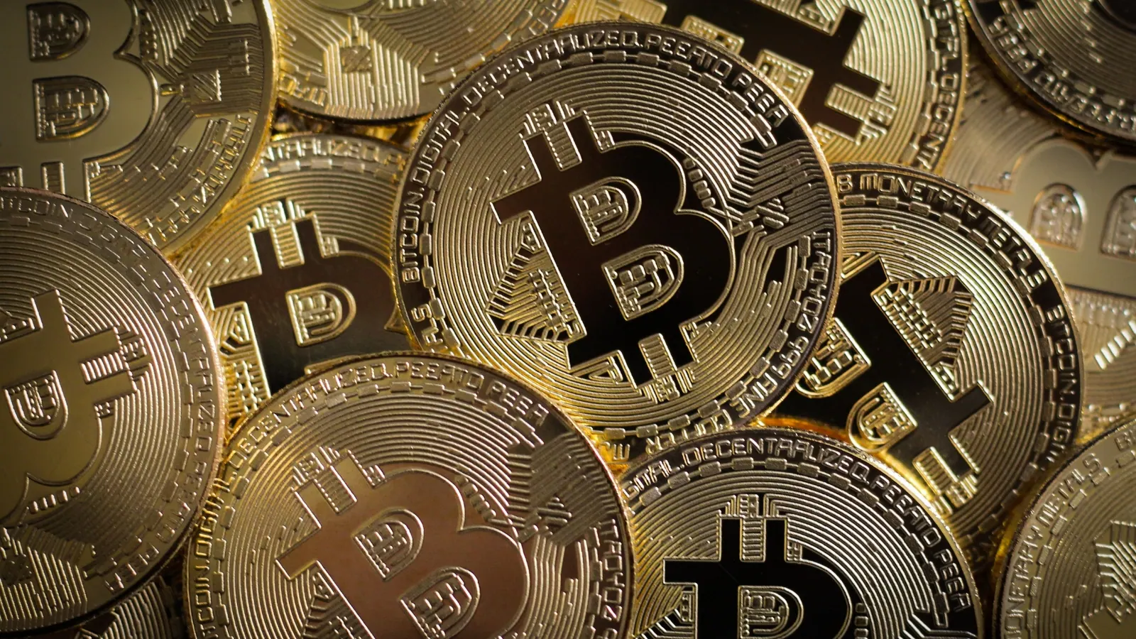 Bitcoin, cryptocurrency prices fall after Binance freezes assests worth $2.5 billion