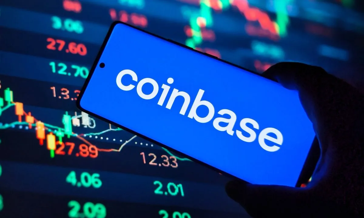 Coinbase Cuts Trading Reliance as Subscription and Services Revenue Nears 50%