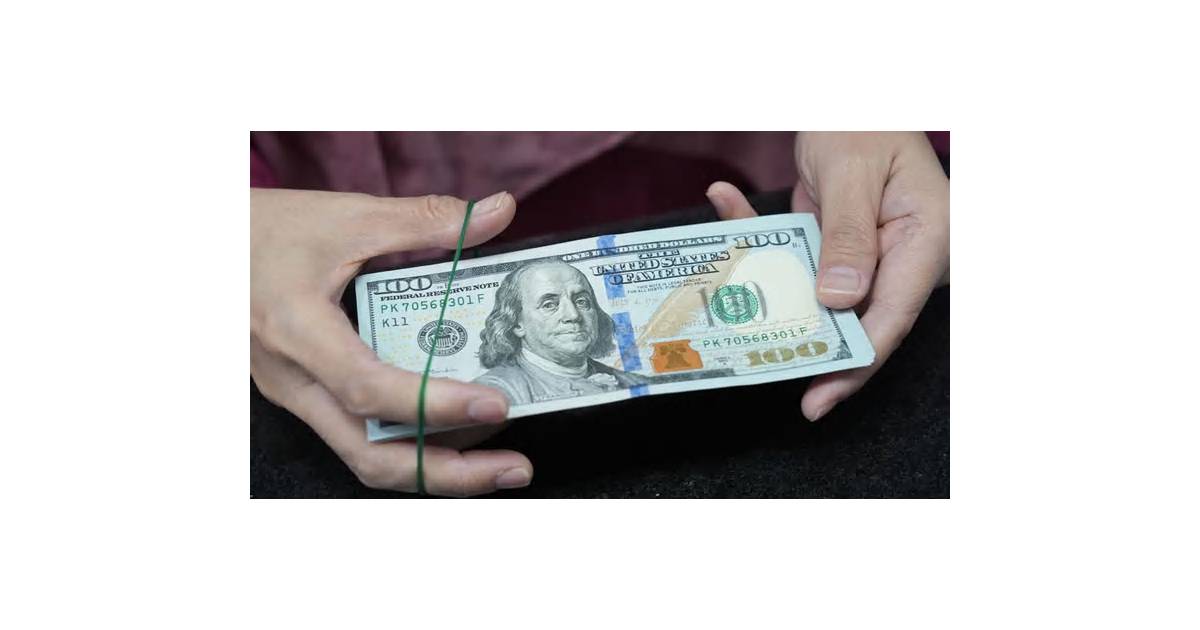 Dollar’s Rate-Fueled Rally Seen Surviving US Midterm Gridlock