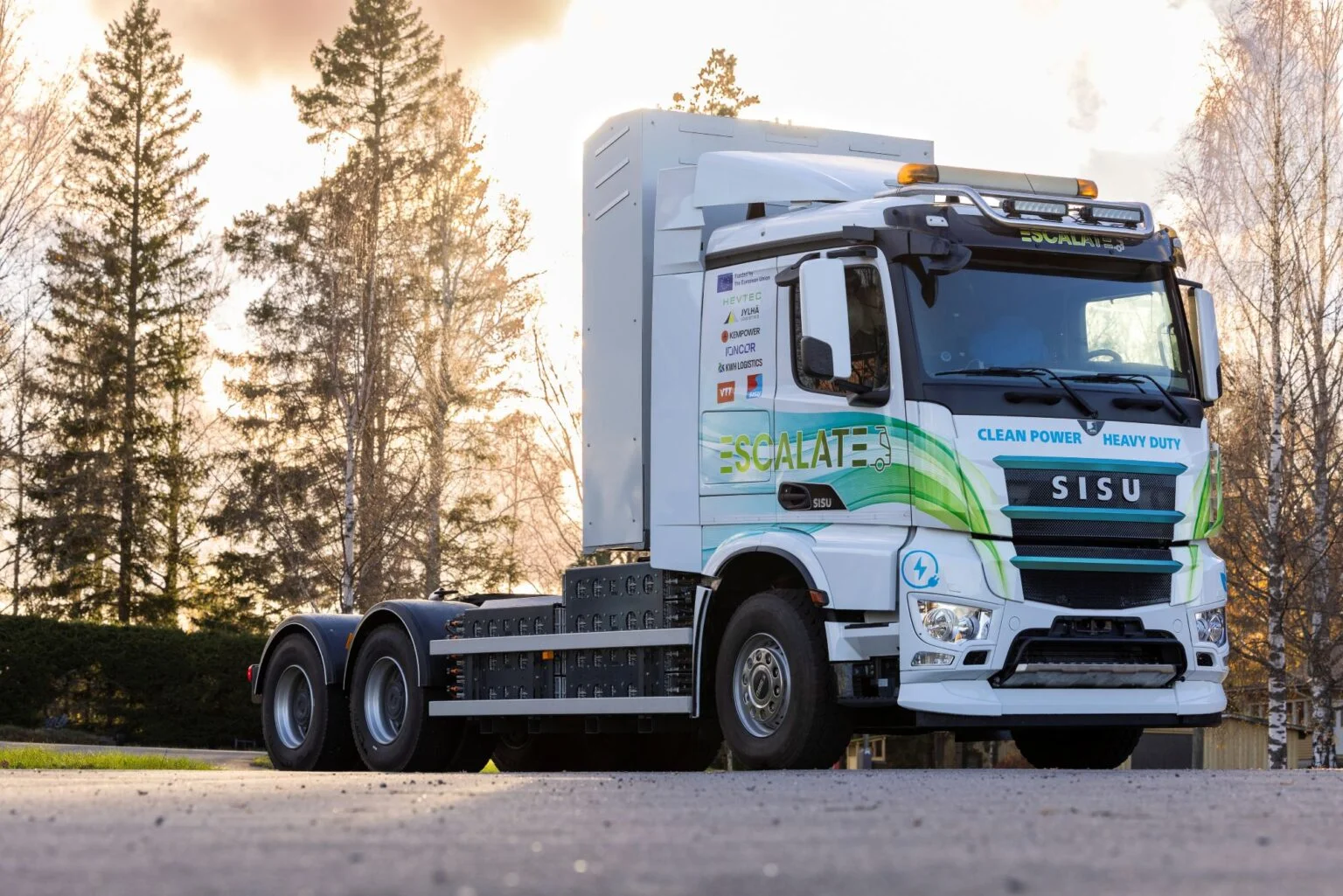 SISU Truck combines Hydrogen and Electricity to tackle Emission-free Heavy-duty Transport