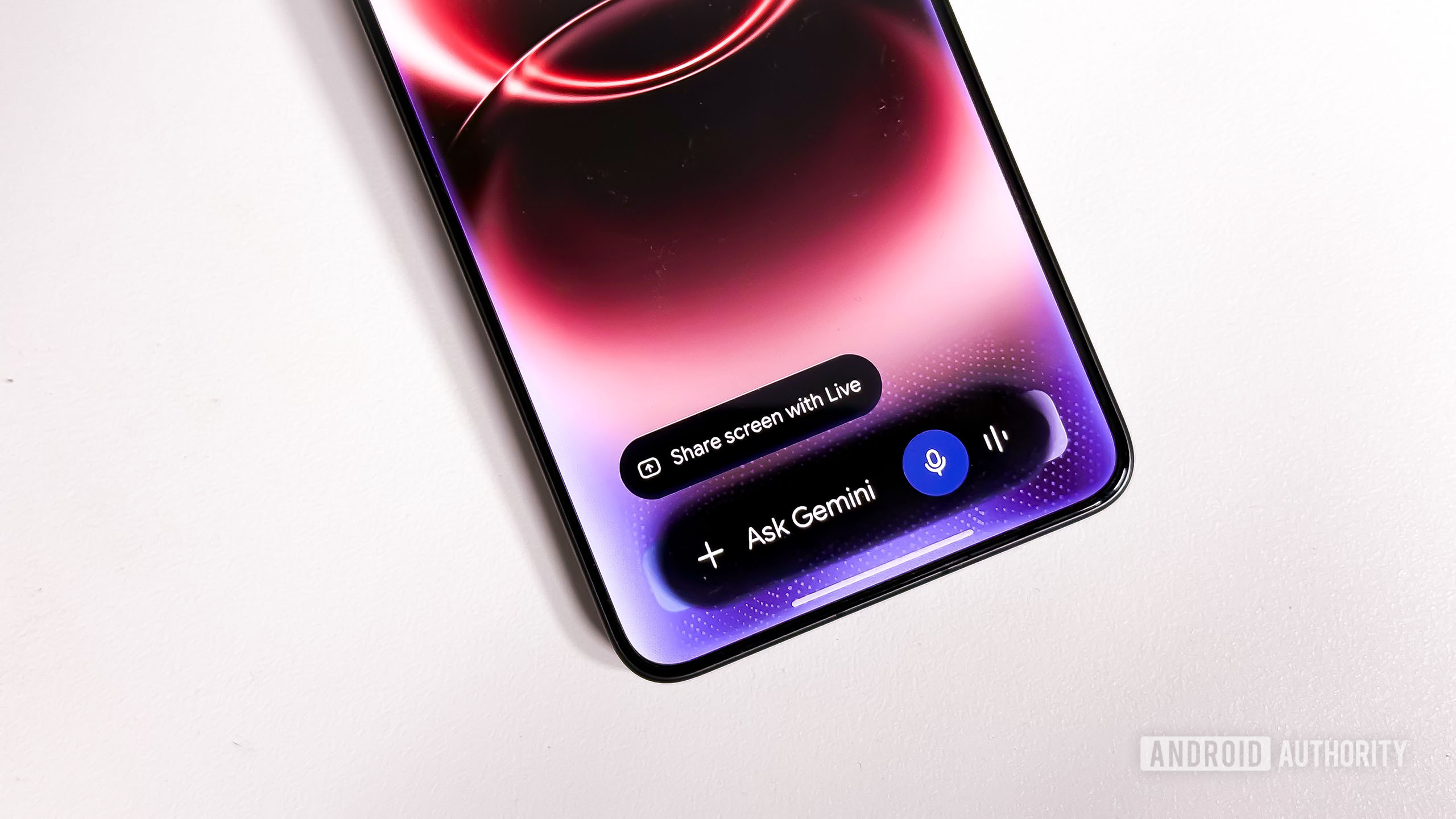 Google is giving Gemini’s overlay a literal sparkle on your Android phone