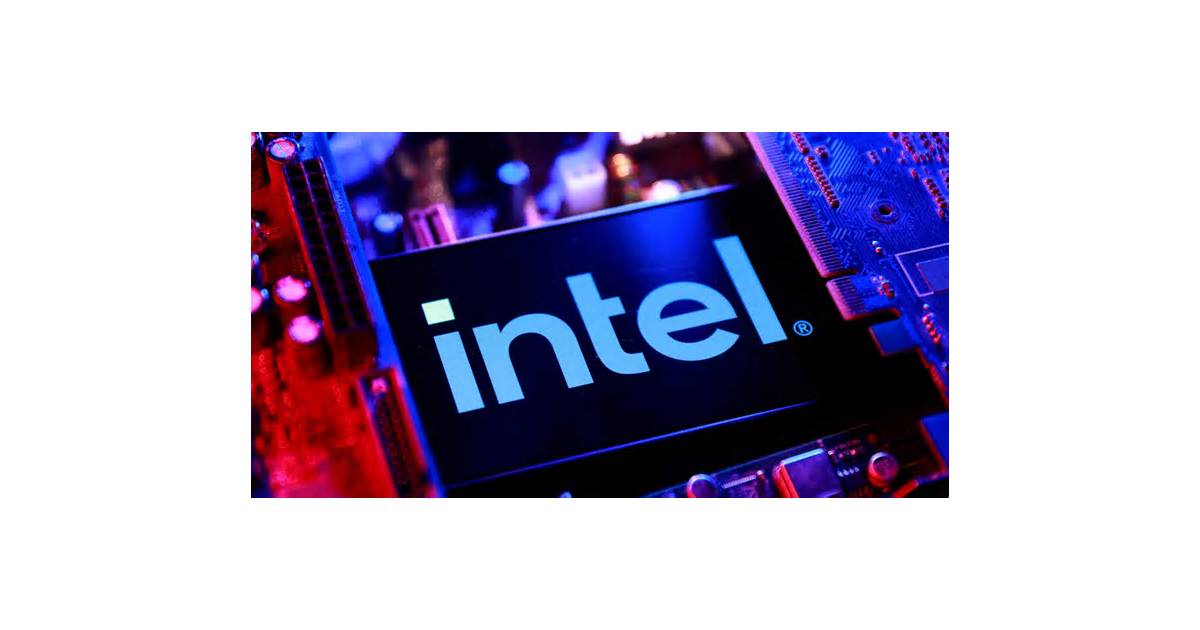 Nasdaq futures tumble as Amazon, Intel results deepen AI spending woes
