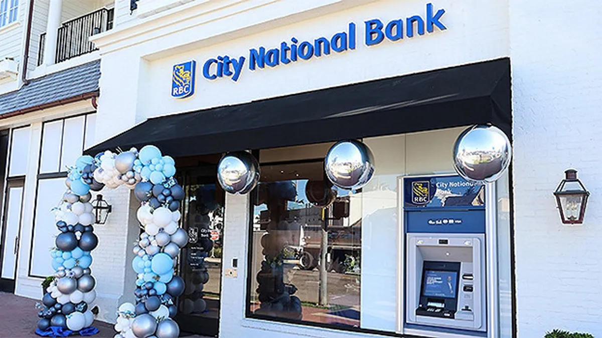 City National private bank plays up RBC tie