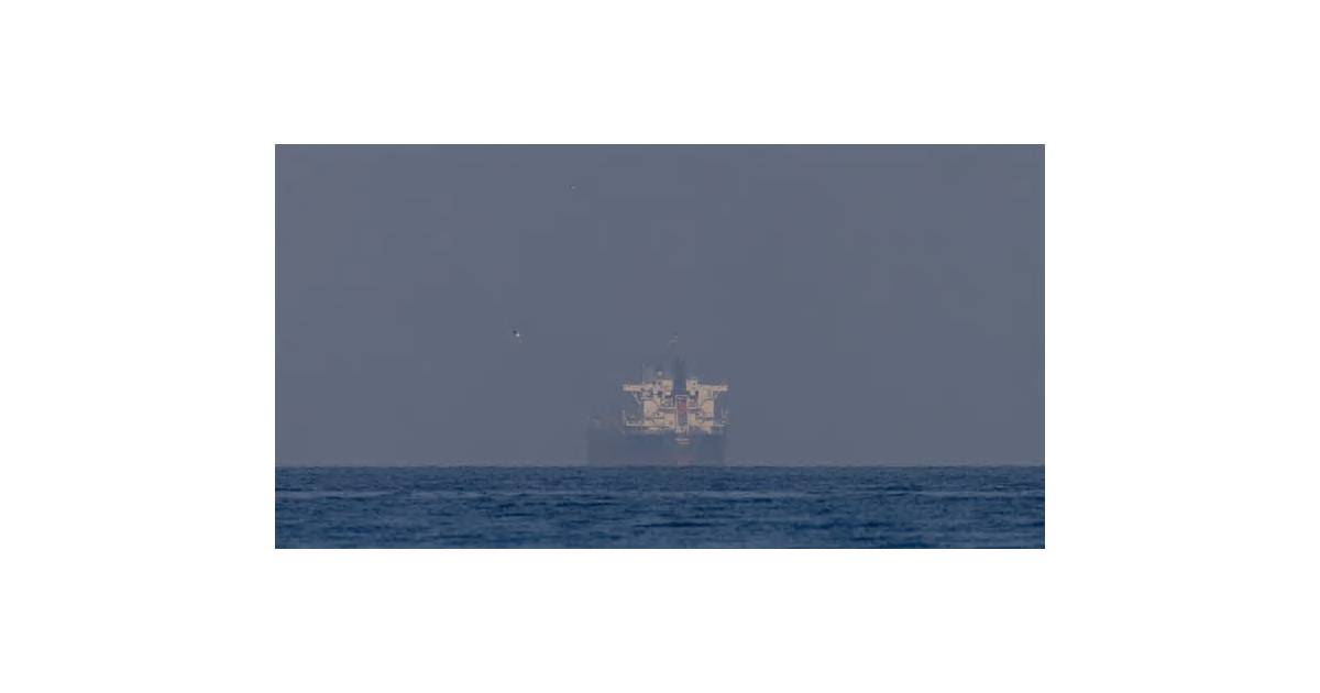 Rare Speedboat Attack in Hormuz Ignites Tanker’s Engine Room