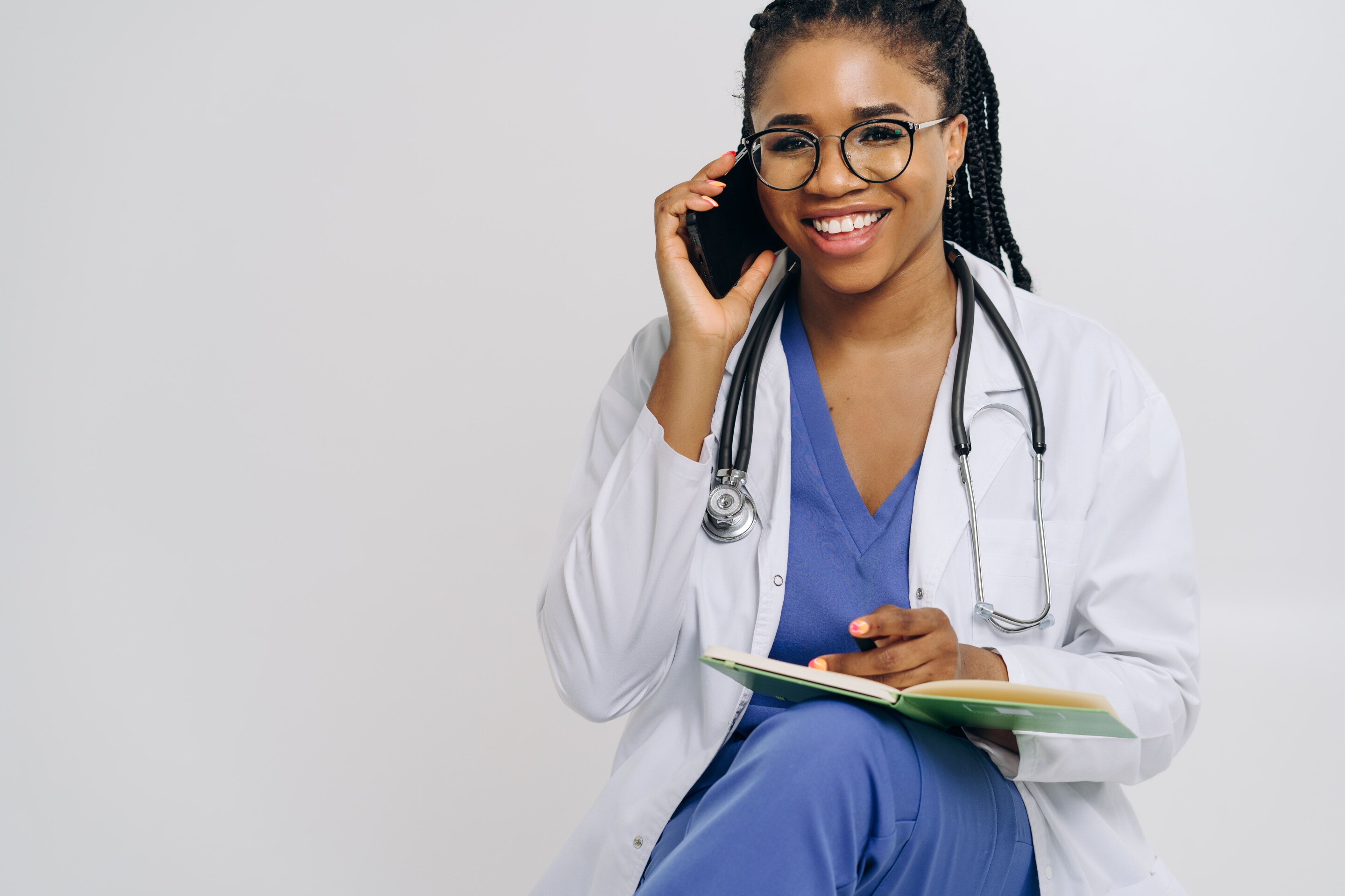 Hospitalized medical patients may fare better when treated by female physicians, study finds