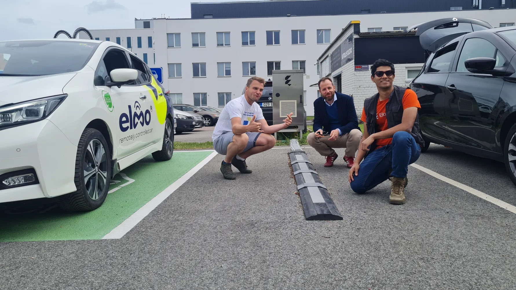 Elonroad tests hands-free charging for electric heavy vehicles in Singapore