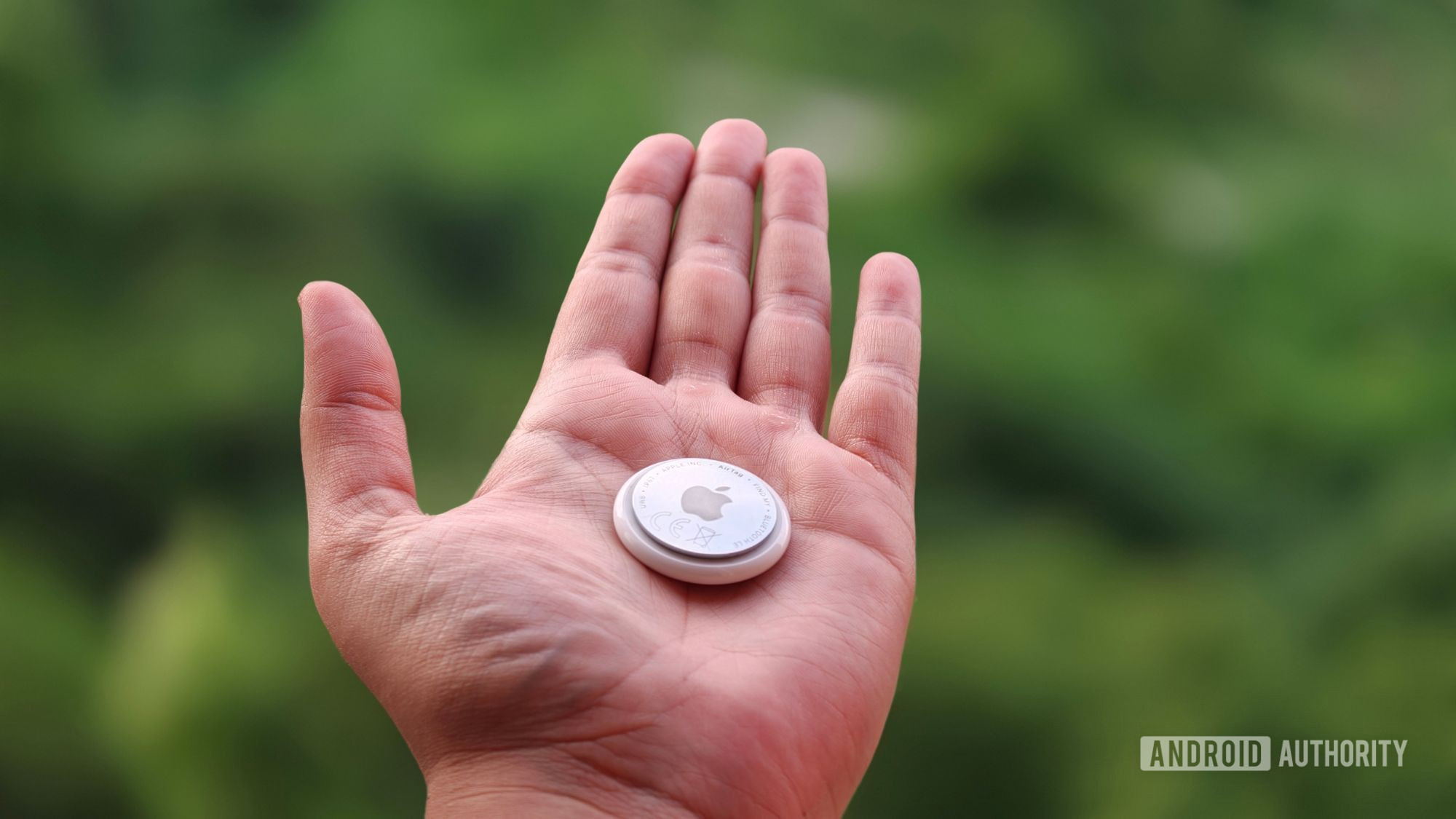 Amazon cuts Apple AirTag 2 to $23 with 21% off