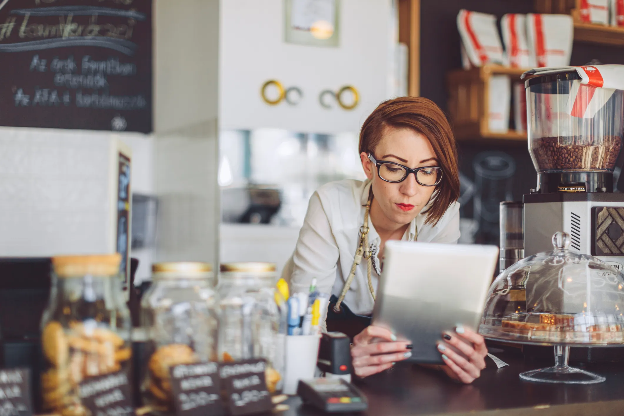 AI and Emerging Tech Are Changing How People Travel. Here’s How Travel Businesses Can Stay Visible and Valuable