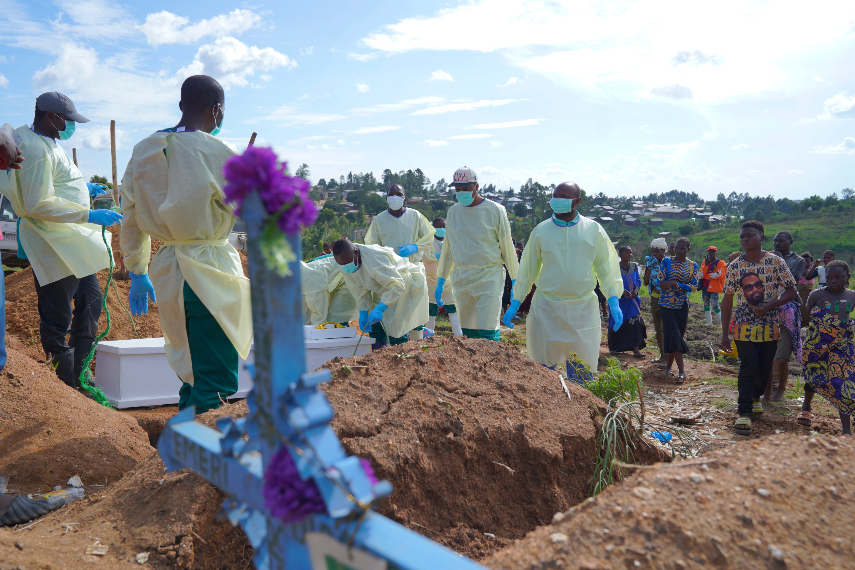 Congo's Ebola deaths top 5,000 as fear of continent-wide spread mounts