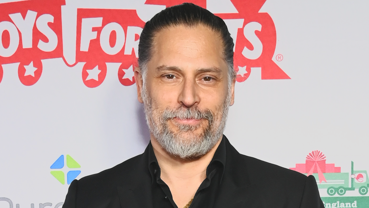 Joe Manganiello Says He 'Will Never Give Up Hope' on His D&D Dragonlance TV Series